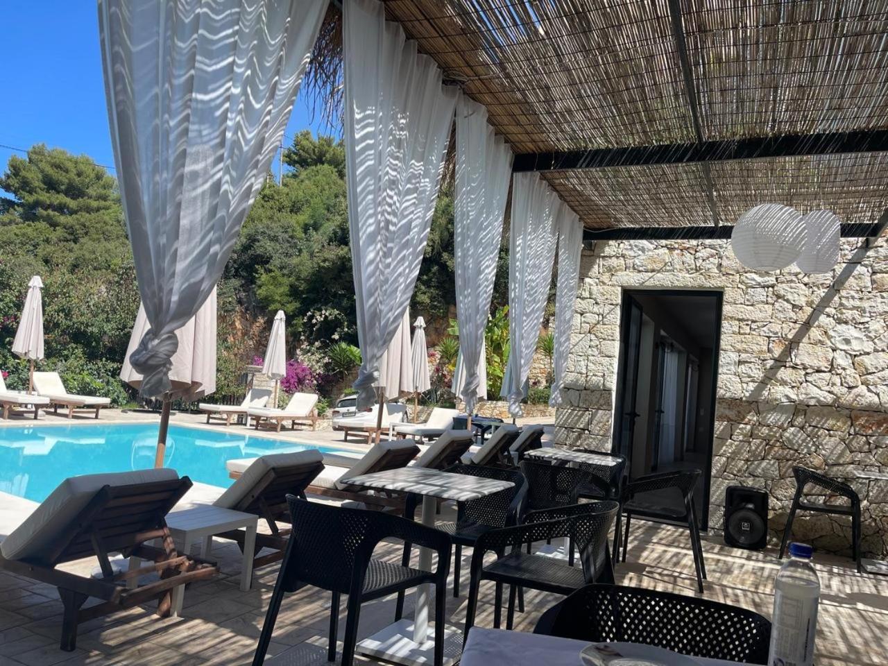 Hotel Platon Sarandë 외부 사진