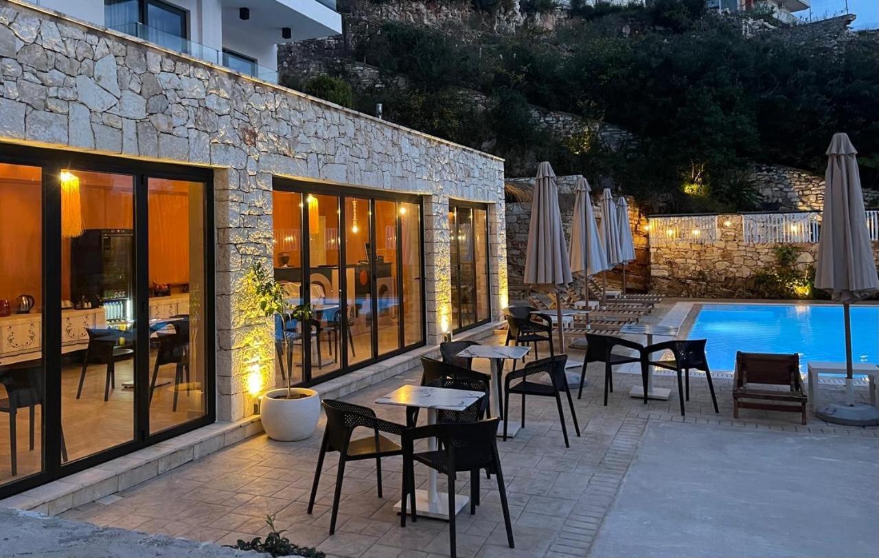 Hotel Platon Sarandë 외부 사진