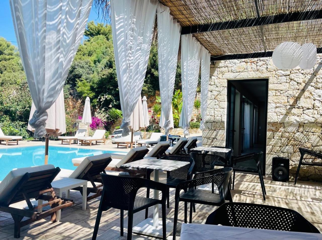 Hotel Platon Sarandë 외부 사진
